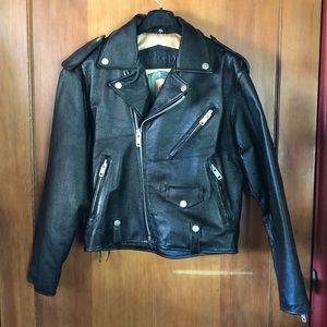 EUC Vintage 80s Biker Trucker Leather Jacket S